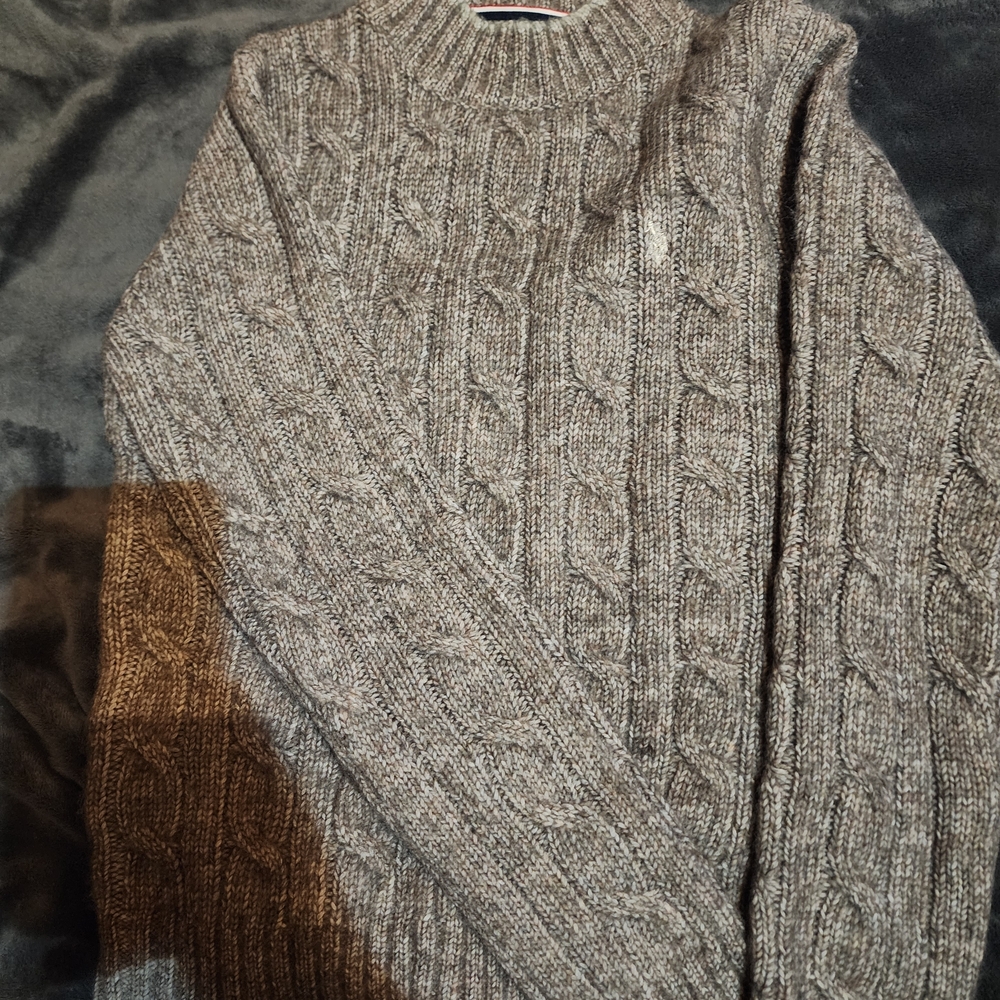 Women's Gray Cable Knit Sweater